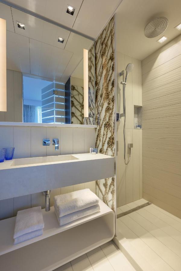 Port Tower By Isrotel Design Tel Aviv Exterior photo