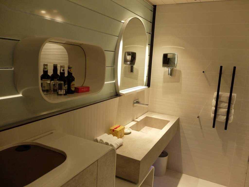 Port Tower By Isrotel Design Tel Aviv Room photo